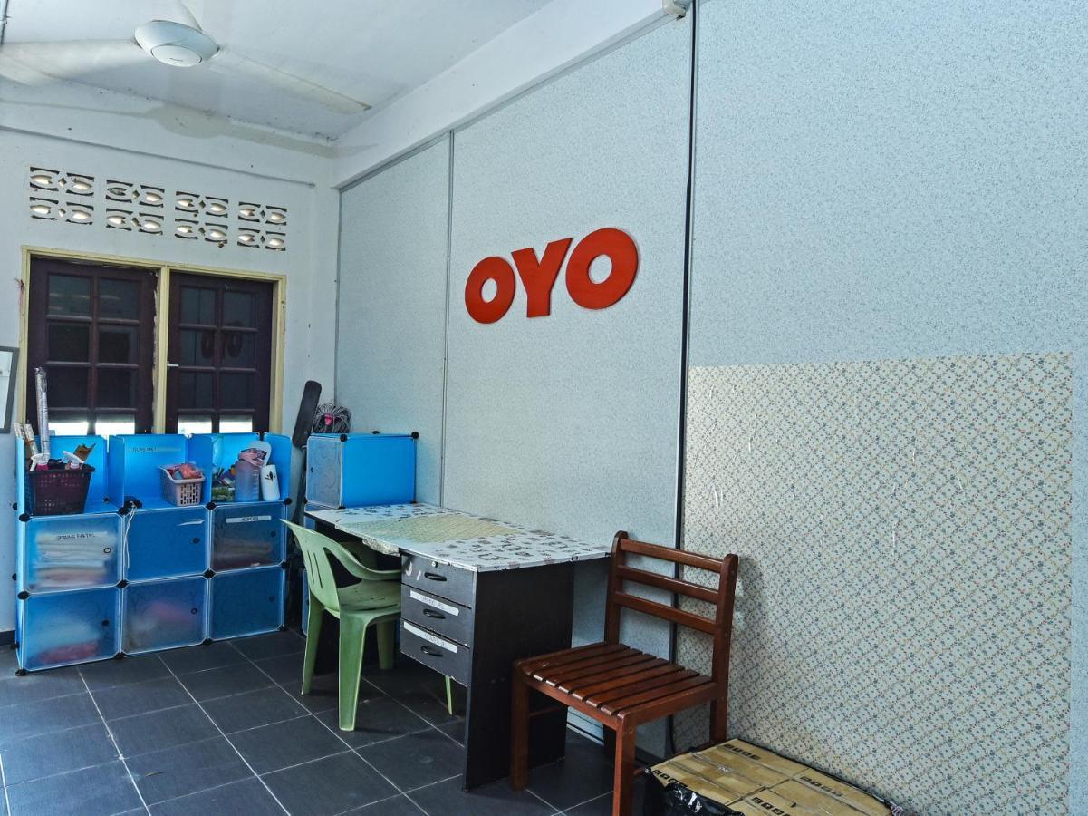 Oyo 90315 Chalet Pantai Rantau Panjang Kuala Rompin Eksteriør billede